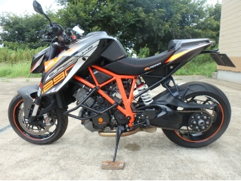     KTM 1290 Super Duke R 2014  12