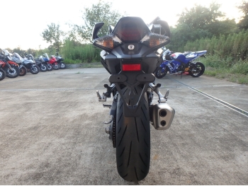     Honda VFR800F Interceptor 2017  5