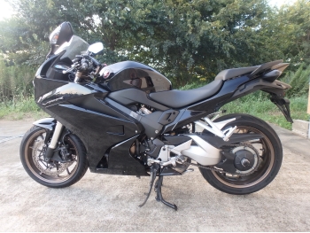     Honda VFR800F Interceptor 2017  7