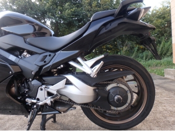     Honda VFR800F Interceptor 2017  11