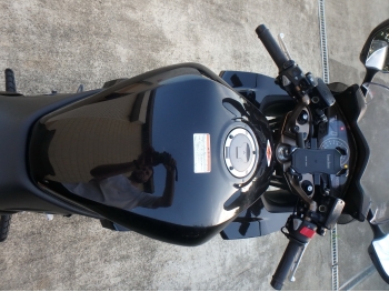     Honda VFR800F Interceptor 2017  17